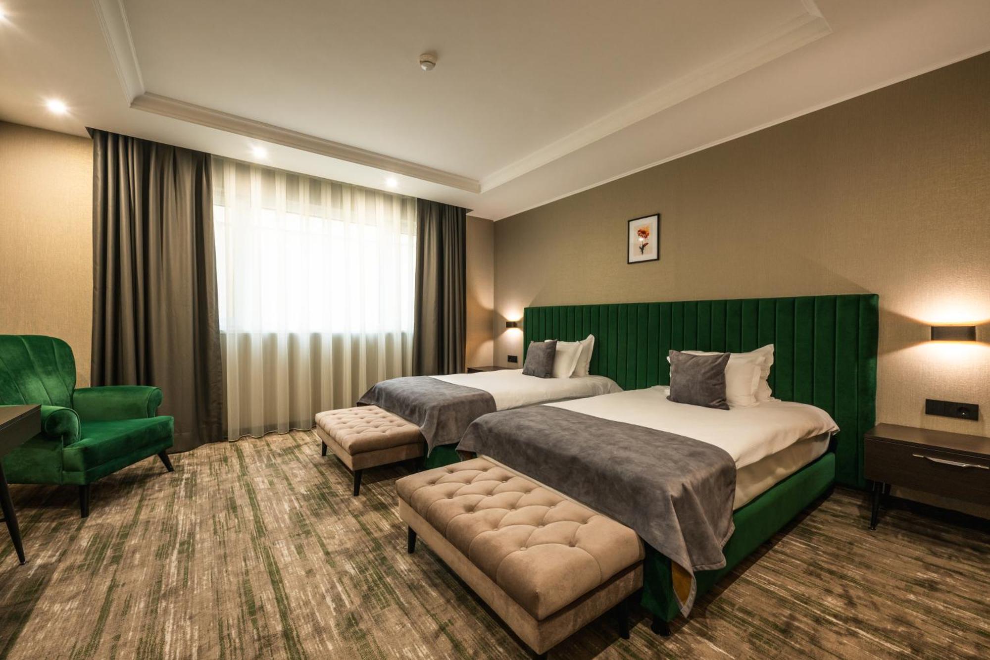 Empire Balneo & Spa Hotel Hisarya Exterior photo