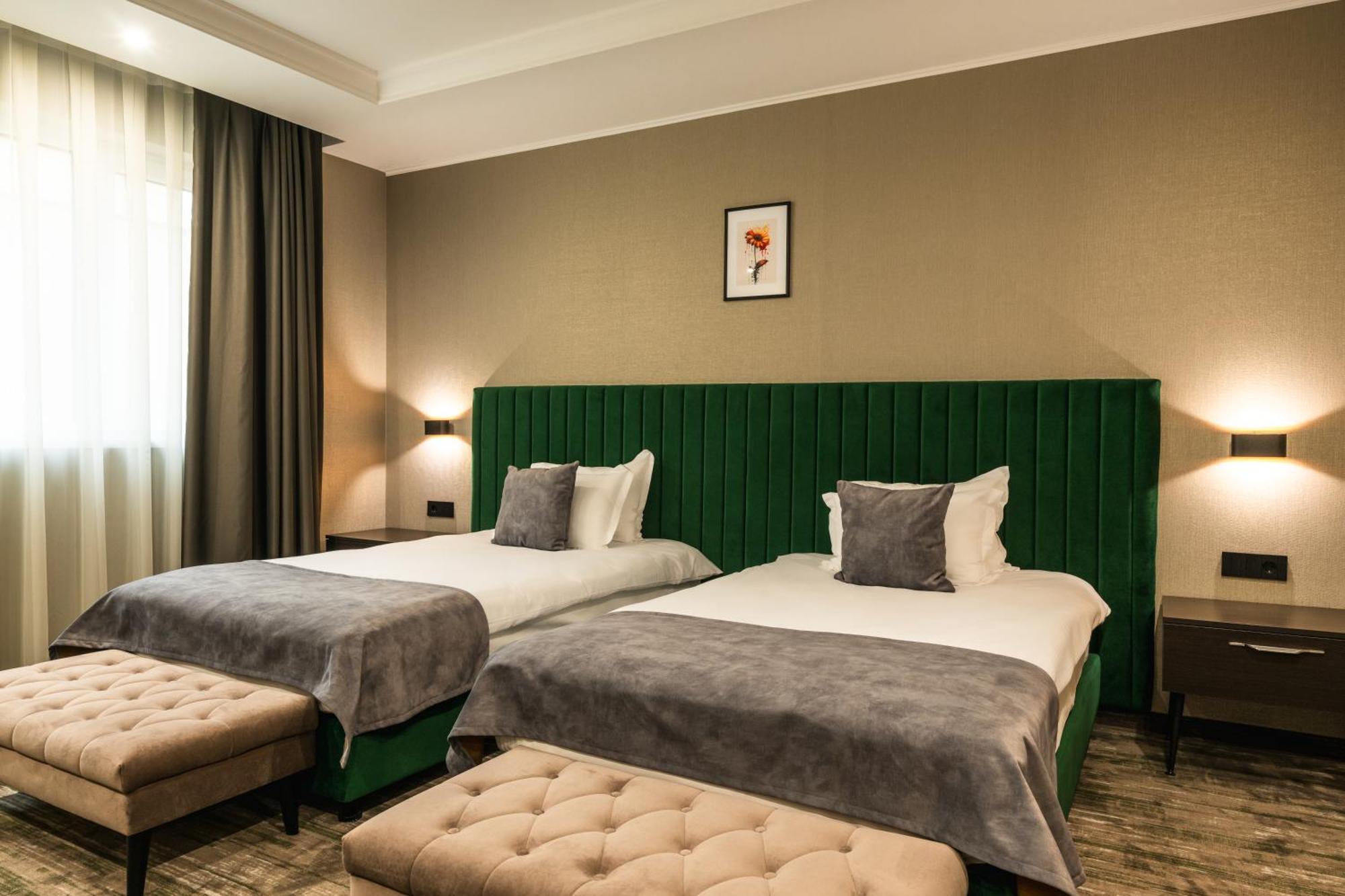 Empire Balneo & Spa Hotel Hisarya Exterior photo