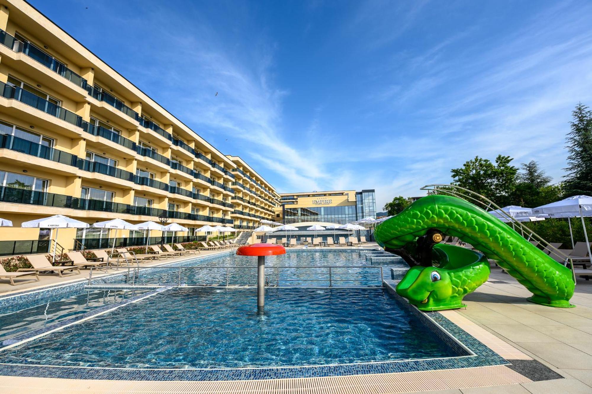 Empire Balneo & Spa Hotel Hisarya Exterior photo