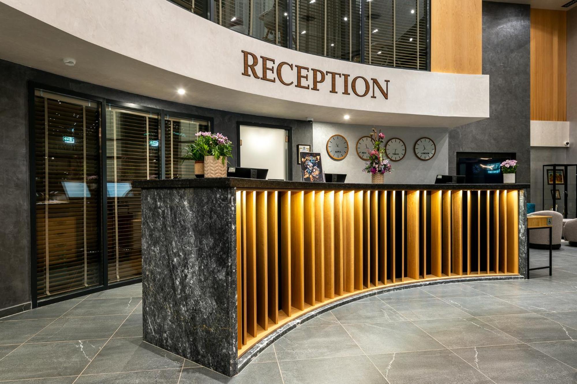 Empire Balneo & Spa Hotel Hisarya Exterior photo