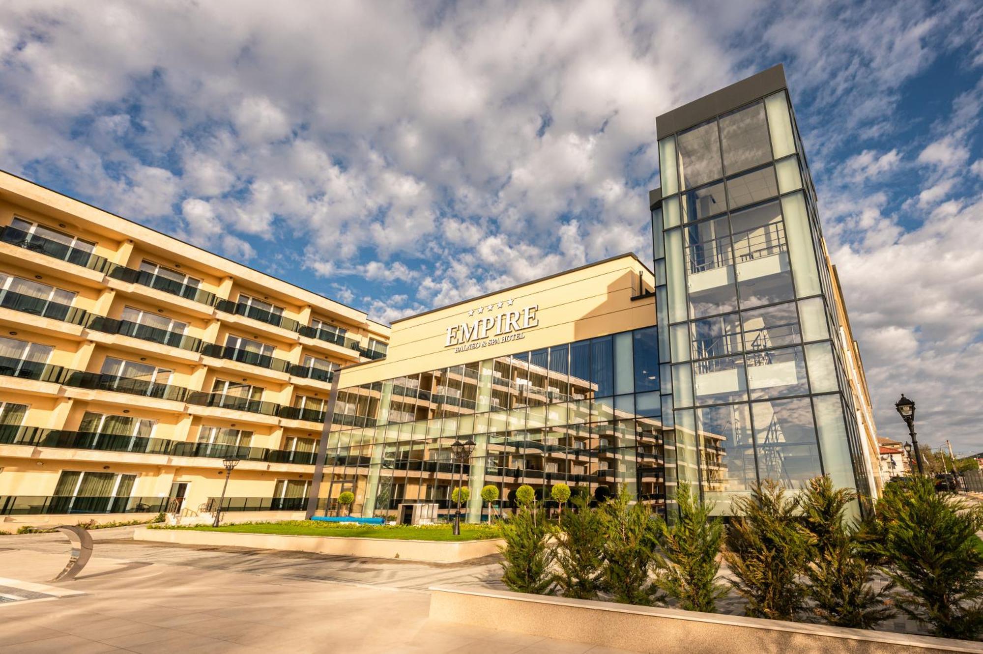 Empire Balneo & Spa Hotel Hisarya Exterior photo